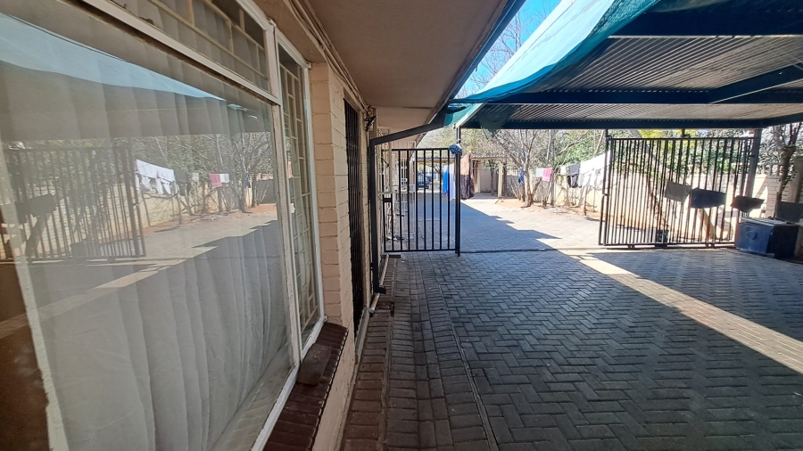 17 Bedroom Property for Sale in Universitas Free State